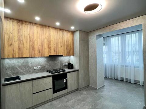 квартира за адресою Романа Вірастюка вул., 1