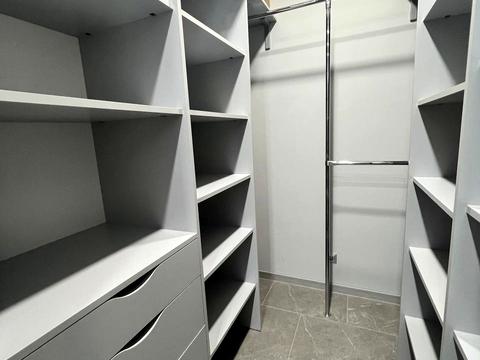 квартира за адресою Романа Вірастюка вул., 1