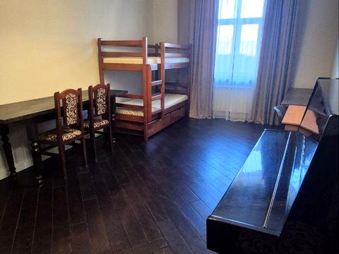 квартира за адресою Академіка Володимира Гнатюка вул. (), 8