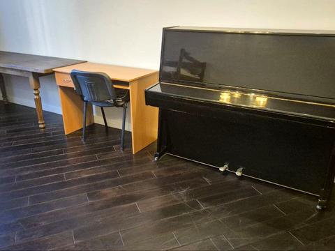 квартира за адресою Академіка Володимира Гнатюка вул. (), 8