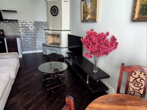 квартира за адресою Академіка Володимира Гнатюка вул. (), 8