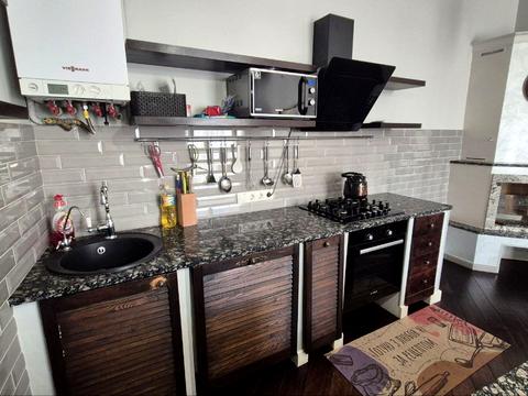 квартира за адресою Академіка Володимира Гнатюка вул. (), 8