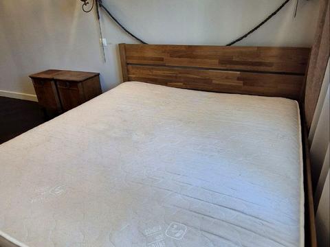 квартира за адресою Академіка Володимира Гнатюка вул. (), 8