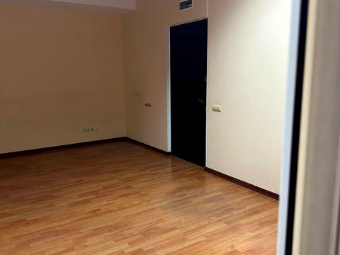 коммерческая по адресу Антоновича ул. (Горького), 170/172