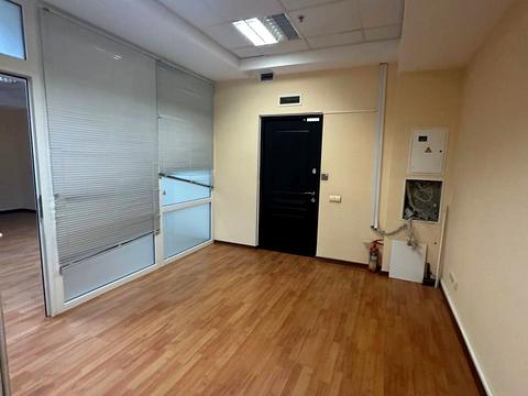 коммерческая по адресу Антоновича ул. (Горького), 170/172