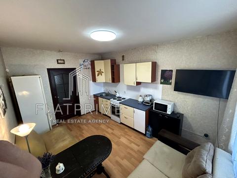 квартира за адресою Київ, Милославська вул., 4