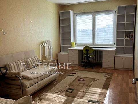 квартира за адресою Київ, Милославська вул., 4