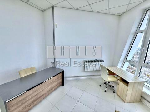 комерційна за адресою Кловський узвіз, 7a