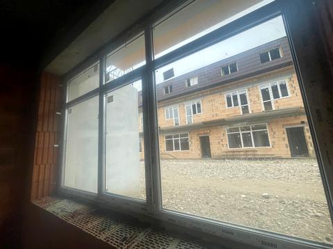 будинок за адресою Квітнева вул.