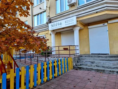 коммерческая по адресу Леси Украинки ул., 19