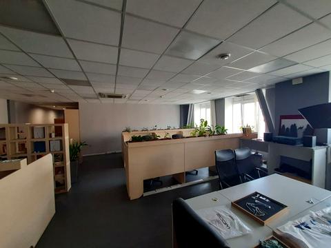 комерційна за адресою Ярославська вул., 56