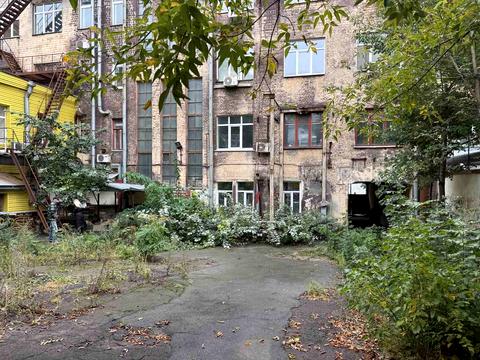 комерційна за адресою Богдана Хмельницького вул., 38