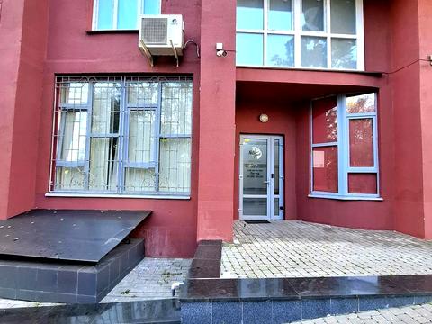 комерційна за адресою Федора Ернста вул., 16-Б