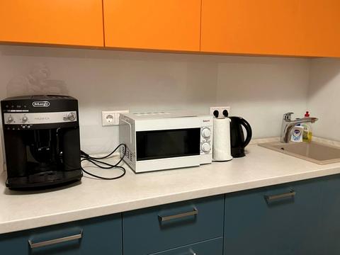 комерційна за адресою Саксаганського вул., 45