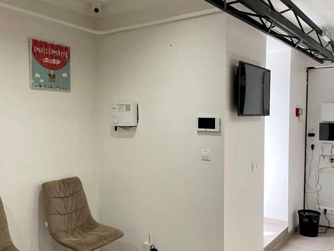 комерційна за адресою Саксаганського вул., 45