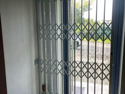 комерційна за адресою Науки просп., 42/1 к10