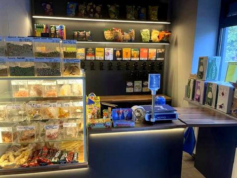 комерційна за адресою Науки просп., 42/1 к10