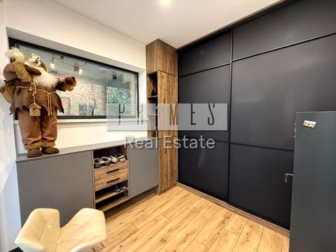 будинок за адресою Першотравнева вул., 12