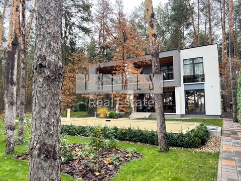 будинок за адресою Першотравнева вул., 12