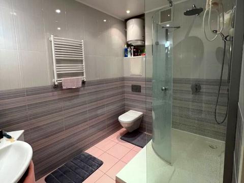 квартира за адресою Срібнокільська вул., 1