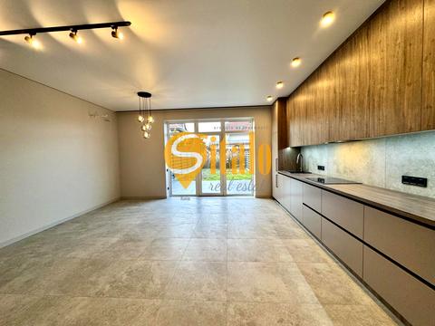 будинок за адресою Центральна