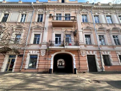 квартира за адресою Пастера вул., 19