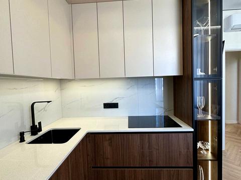 квартира за адресою Краснова вул., 8