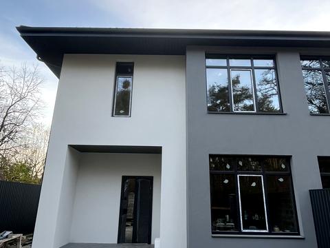 дом по адресу Комарова ул.