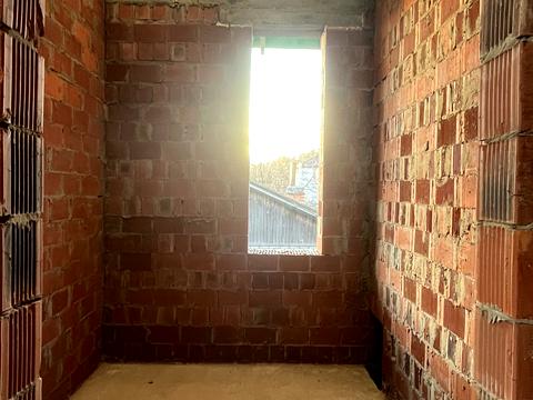 дом по адресу Комарова ул.