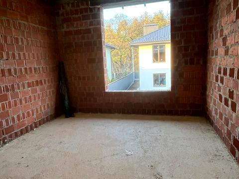 дом по адресу Комарова ул.