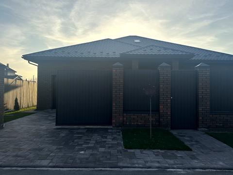 дом по адресу  ул.