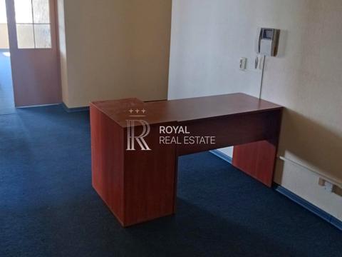 комерційна за адресою Хрещатик вул. (Kreschatic), 4