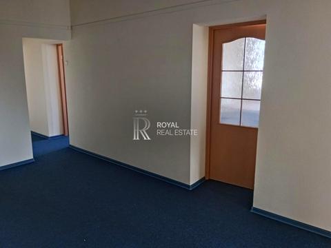 комерційна за адресою Хрещатик вул. (Kreschatic), 4