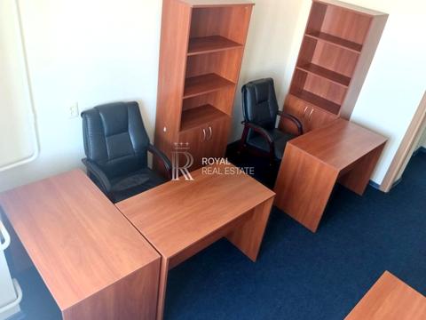 комерційна за адресою Хрещатик вул. (Kreschatic), 4