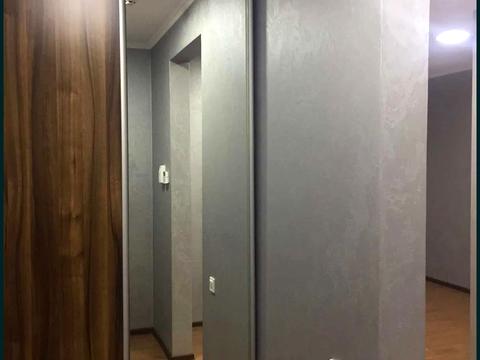 комерційна за адресою Дегтярна вул., 11