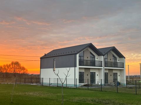 дом по адресу  пер.