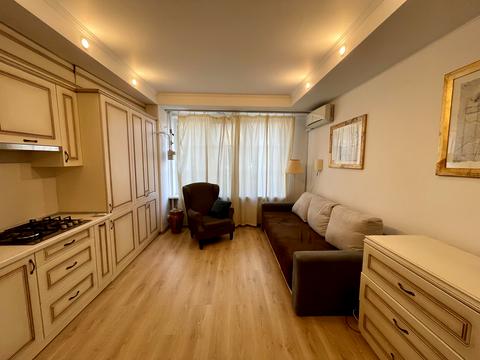 квартира за адресою Дмитра Луценка вул. (Крейсера "Аврора"), 10