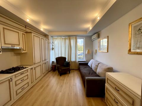 квартира за адресою Дмитра Луценка вул. (Крейсера "Аврора"), 10