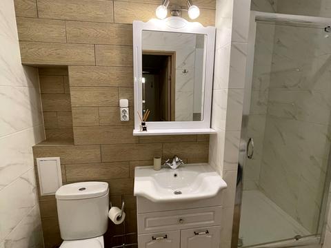 квартира за адресою Дмитра Луценка вул. (Крейсера "Аврора"), 10