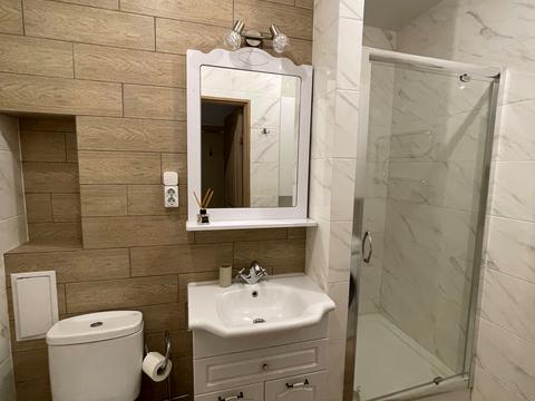 квартира за адресою Дмитра Луценка вул. (Крейсера "Аврора"), 10