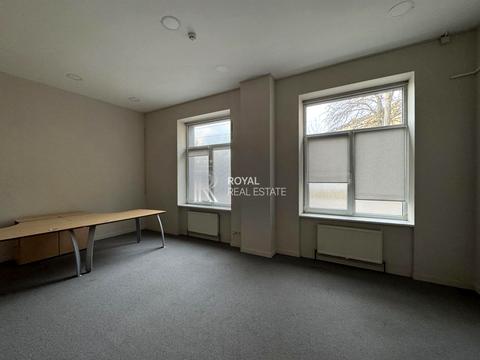 комерційна за адресою Цитадельна вул., 5/9