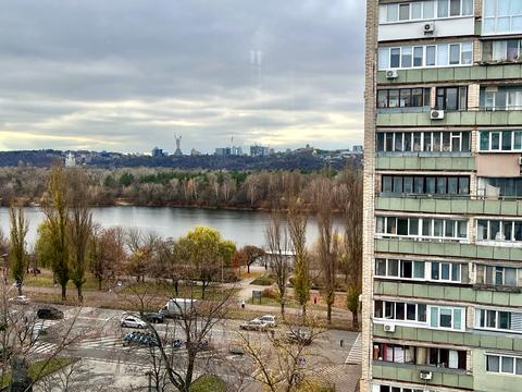 квартира за адресою Русанівський бульв., 3