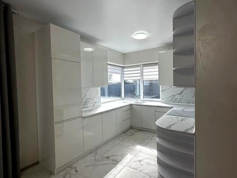 будинок за адресою Центральна