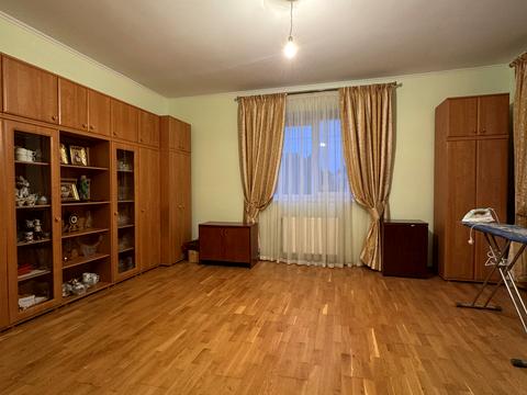 будинок за адресою Ужанська