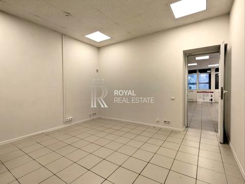 комерційна за адресою Левка Лук'яненка вул. (Маршала Тимошенка), 29