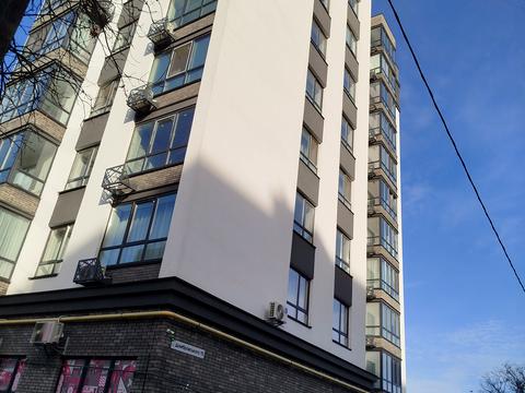 квартира за адресою Домбровського вул., 75