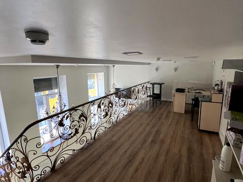 комерційна за адресою Замарстинівська вул. (Калініна), 15