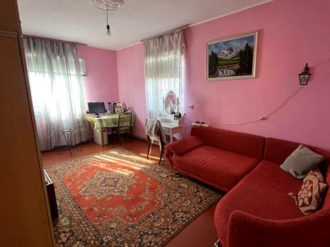 будинок за адресою Квітнева вул.