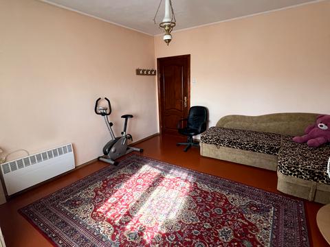 будинок за адресою Квітнева вул.