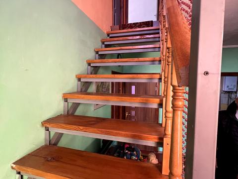 будинок за адресою Квітнева вул.